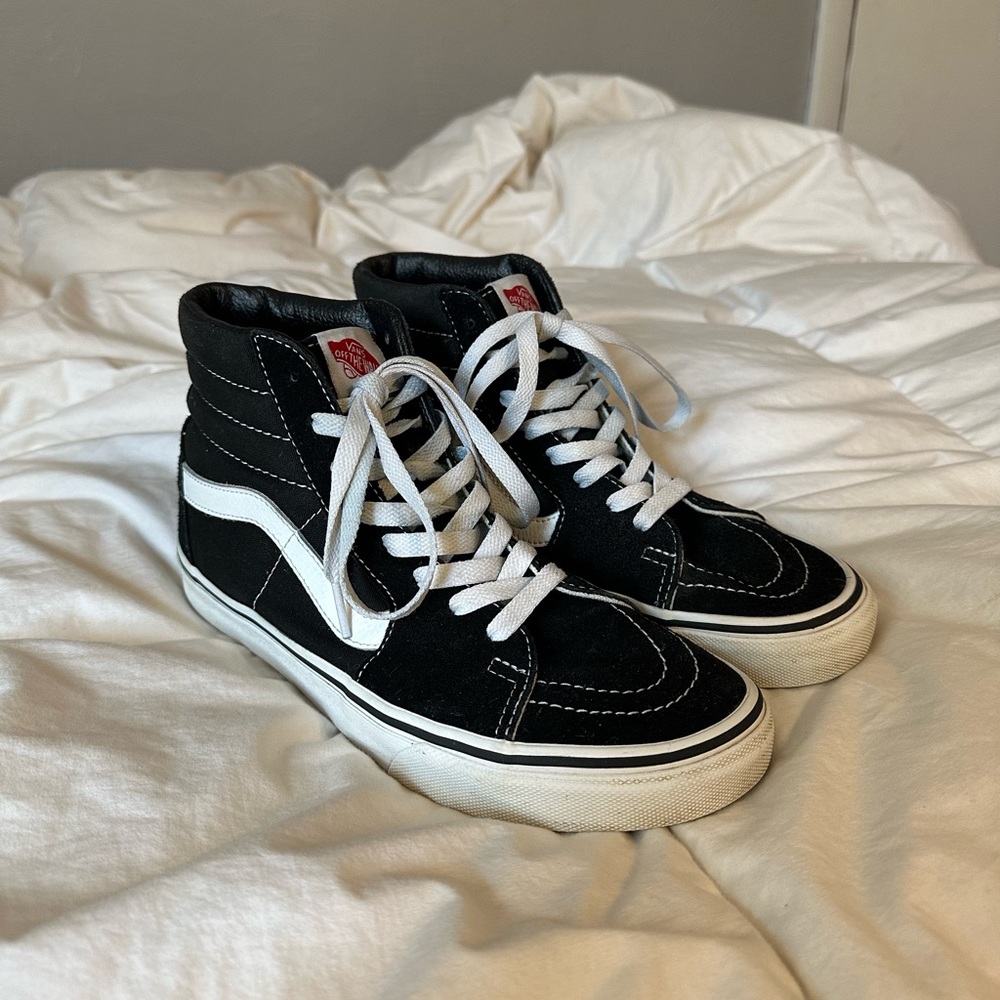 High Top Vans Women: 8 Men: 6.5